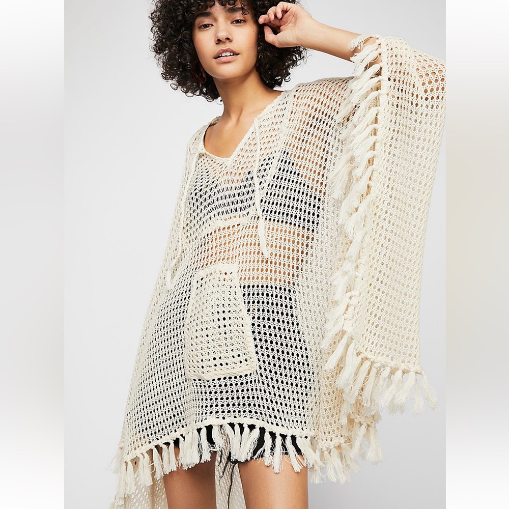 Free People NWOT Sand And Sea Hoodie Poncho OS Sea Glass Beach Vibe Lounge City